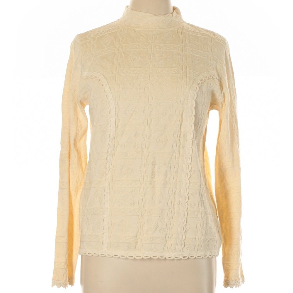 Ladylike and Feminine Sweater